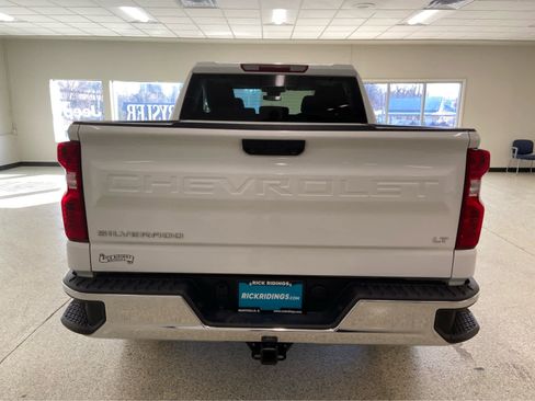 Used 2025 Chevrolet Silverado 1500 LT AWD/4WD image 8