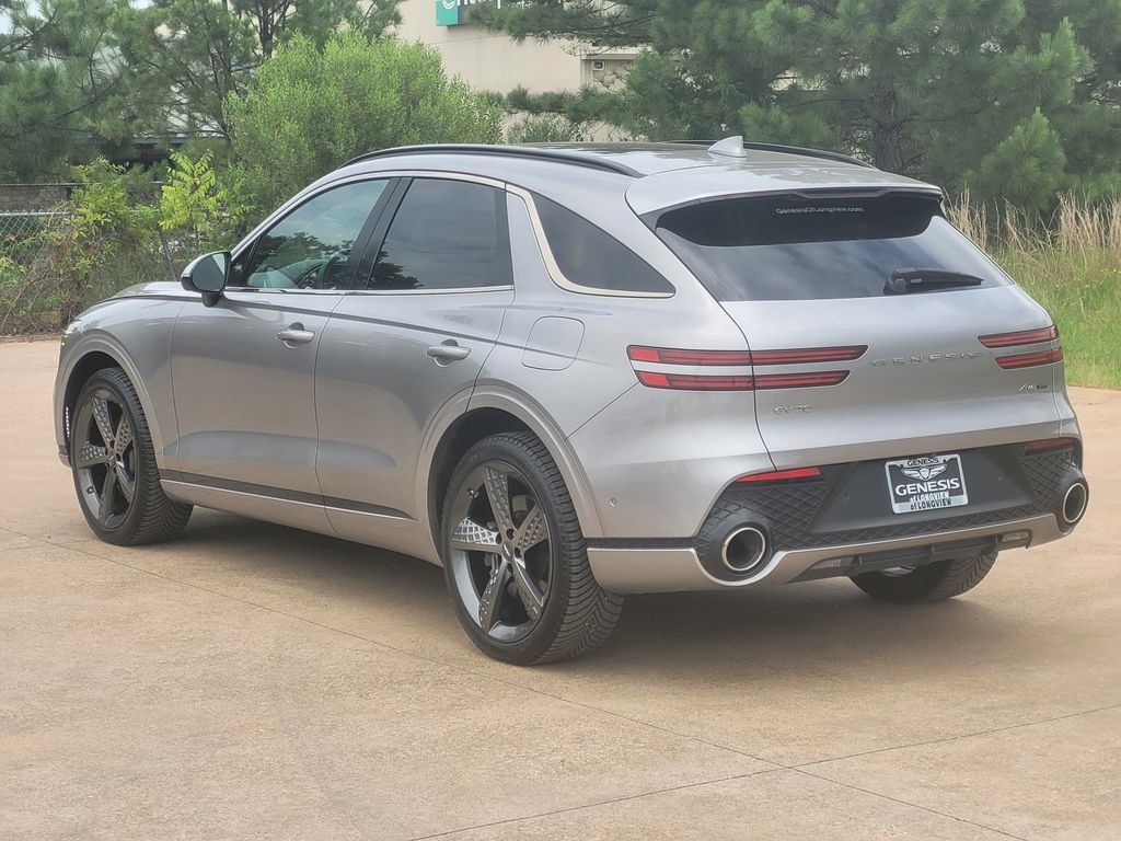 Used 2022 Genesis GV70 3.5T Sport w/ Sport Prestige Package AWD/4WD image 6