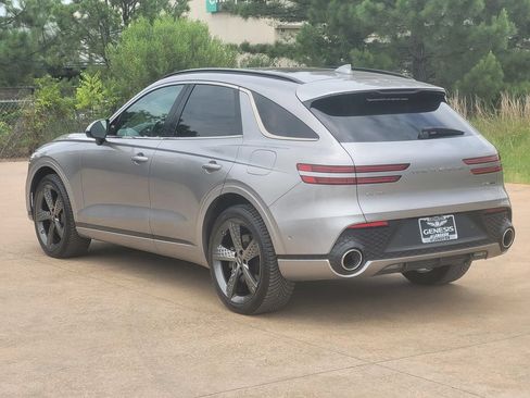 Used 2022 Genesis GV70 3.5T Sport w/ Sport Prestige Package AWD/4WD image 6