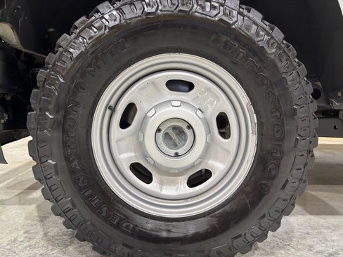 Used 2017 Ford F250 XL w/ Power Equipment Group image 26