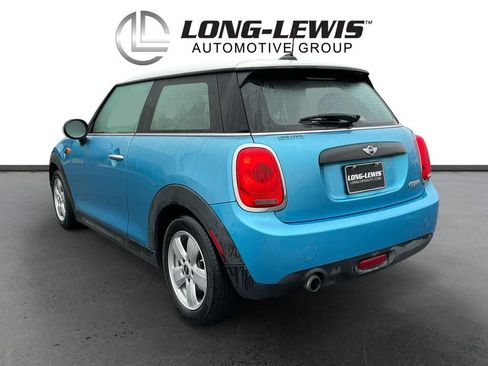 Used 2017 MINI Cooper 2-Door Hardtop image 4