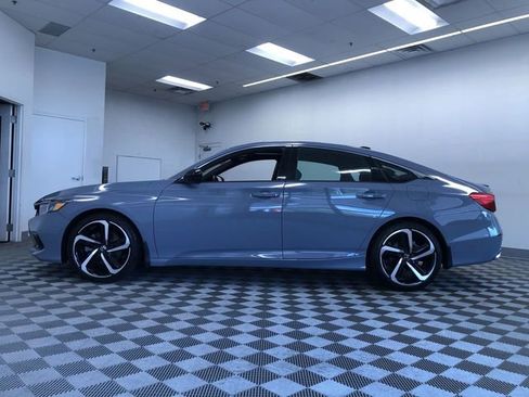 Used 2022 Honda Accord Sport image 11