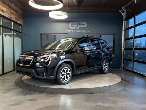Used 2021 Subaru Forester Premium AWD/4WD image 7