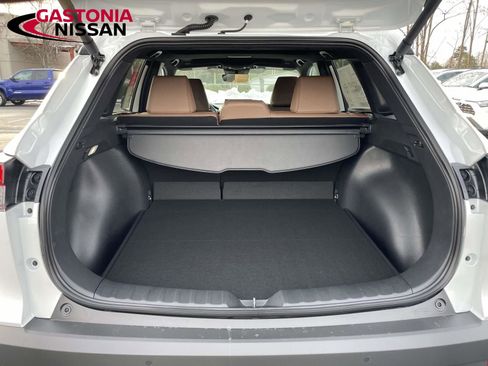 Used 2026 Toyota Corolla Cross XLE w/ Convenience Package image 11