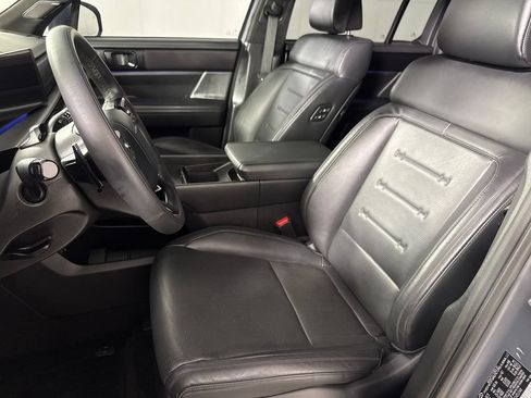 Certified 2025 Hyundai Santa Fe Calligraphy FWD image 13