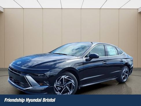New 2026 Hyundai Sonata SEL FWD image 1