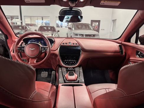 Used 2023 Aston Martin DBX 707 image 32