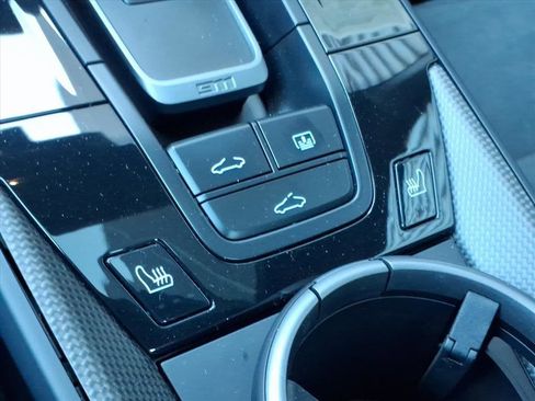 Used 2025 Porsche 911 Carrera GTS image 17