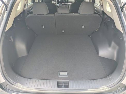 Used 2026 Kia Sportage LX FWD image 16