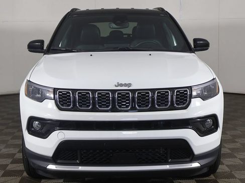 Used 2025 Jeep Compass Limited AWD/4WD image 9