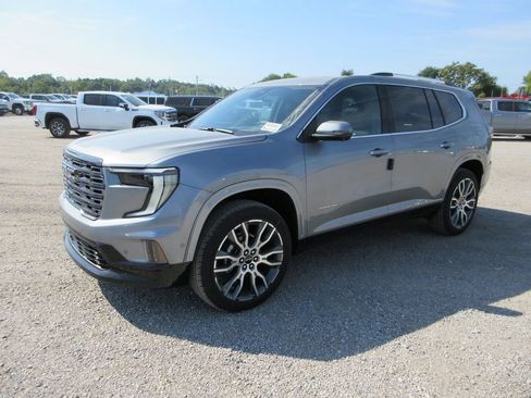 New 2026 GMC Acadia Denali Ultimate FWD image 9