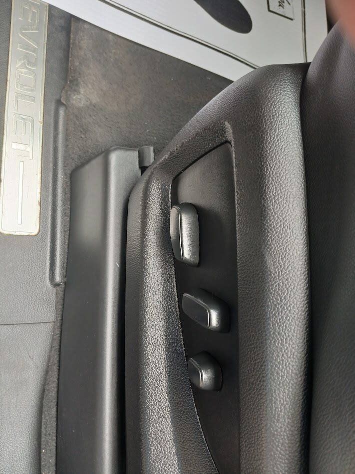 Used 2020 Chevrolet Tahoe LT w/ RST Edition AWD/4WD image 12
