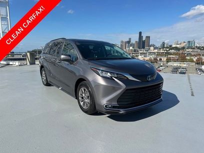 Used 2023 Toyota Sienna XLE
