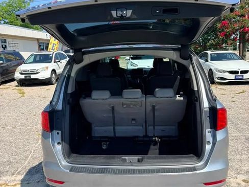 Used 2018 Honda Odyssey EX-L image 18