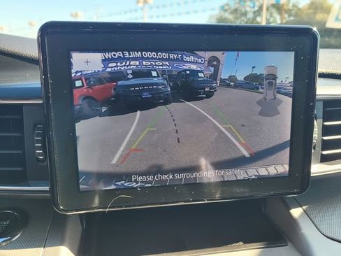 Certified 2022 Ford Explorer XLT w/ Equipment Group 202A image 21