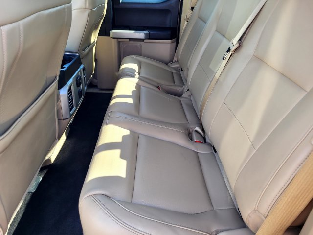 Used 2015 Ford F150 Lariat w/ Equipment Group 502A Luxury AWD/4WD image 11