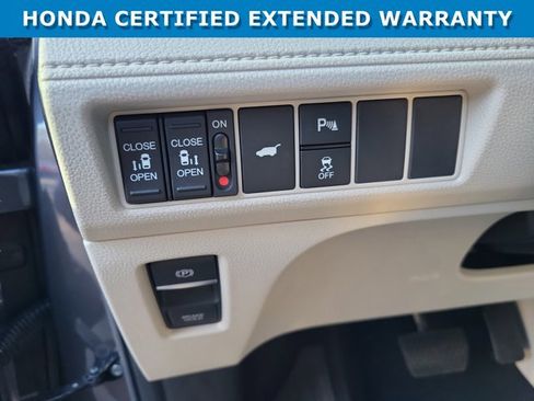 Used 2025 Honda Odyssey Touring image 35
