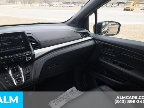 Used 2023 Honda Odyssey Sport image 21
