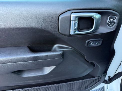 Used 2024 Jeep Wrangler Unlimited w/ Convenience Group image 23