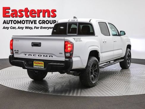 Used 2021 Toyota Tacoma SR AWD/4WD image 5