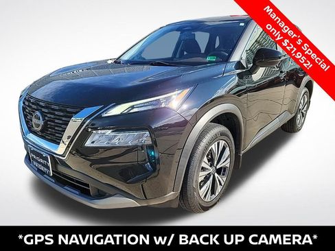 Used 2023 Nissan Rogue SV image 1