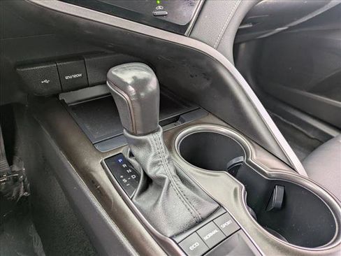 Used 2023 Toyota Camry SE image 11