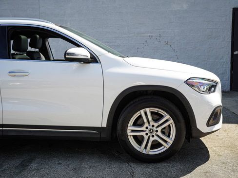 Used 2022 Mercedes-Benz GLA 250 4MATIC image 16
