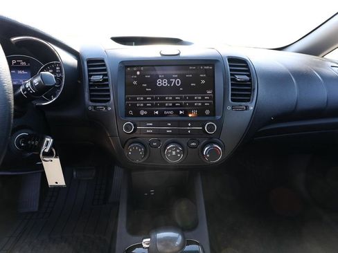 Used 2017 Kia Forte LX FWD image 16
