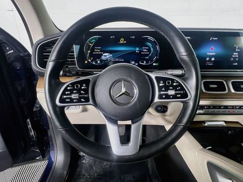 Used 2022 Mercedes-Benz GLE 350 w/ Premium Package image 16