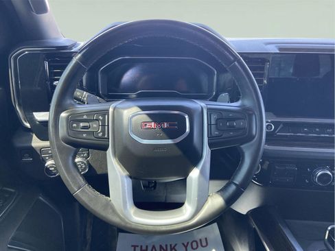 Used 2024 GMC Sierra 1500 Elevation image 29