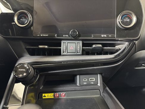 Used 2024 Lexus NX 250 FWD image 25