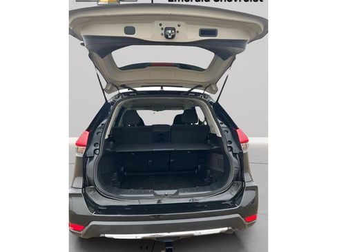 Used 2020 Nissan Rogue SV image 8