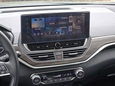 New 2026 Nissan Altima 2.5 SV FWD image 14
