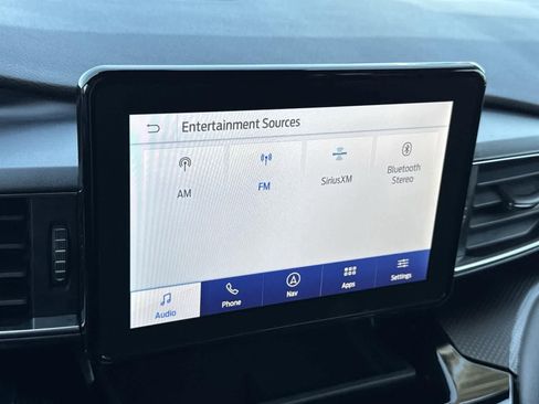 Used 2024 Ford Explorer ST-Line w/ Class IV Trailer Tow Package image 17