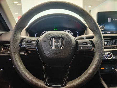 Used 2025 Honda Civic LX image 18