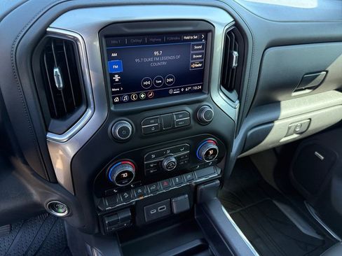 Used 2021 Chevrolet Silverado 1500 RST w/ Texas Edition Plus AWD/4WD image 17