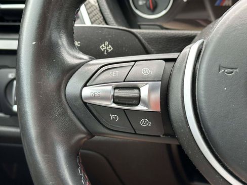 Used 2018 BMW M3 RWD image 23