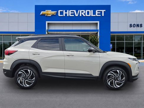 New 2026 Chevrolet TrailBlazer RS w/ Convenience Package FWD image 4