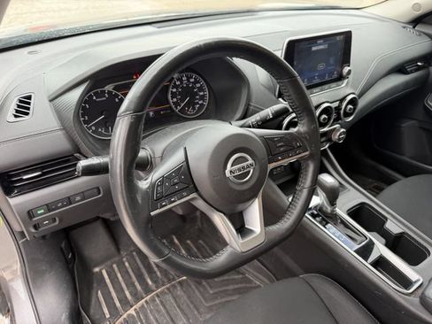 Used 2022 Nissan Sentra SV w/ All-Weather Package FWD image 13