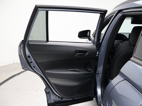 Certified 2023 Toyota Corolla Cross SE image 21