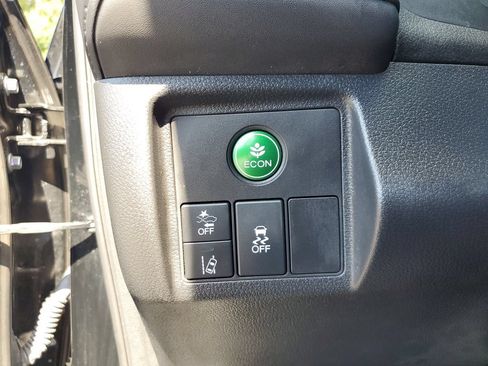 Used 2020 Honda HR-V EX image 28