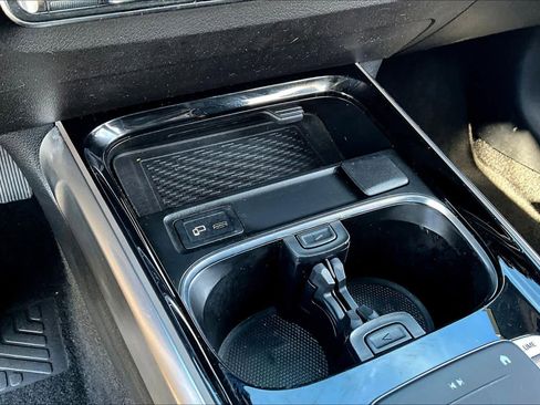 Used 2020 Mercedes-Benz GLB 250 image 31