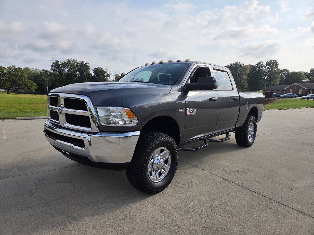 Used 2015 RAM 2500 Tradesman w/ Chrome Appearance Group AWD/4WD image 3
