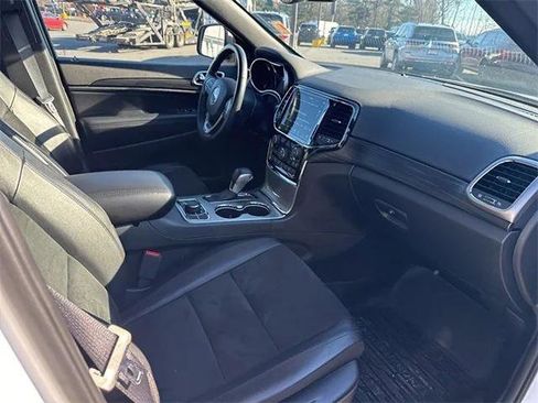 Certified 2020 Jeep Grand Cherokee Altitude image 10
