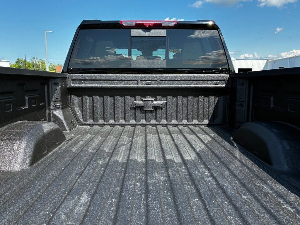 New 2026 Chevrolet Silverado 2500 ZR2 w/ Snow Plow Prep/Camper Package AWD/4WD image 45