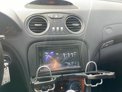 Used 2009 Mercedes-Benz SL 550 image 7