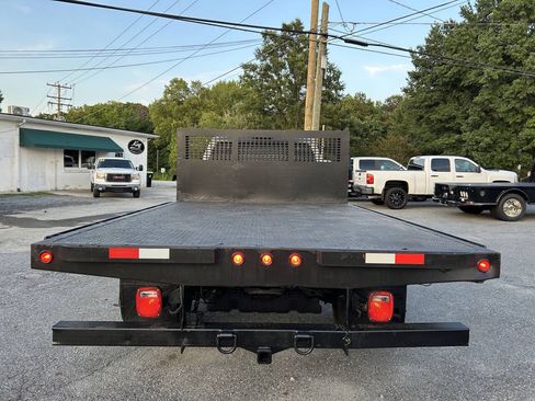 Used 2015 Ford F550 4x4 SuperCab Super Duty image 7