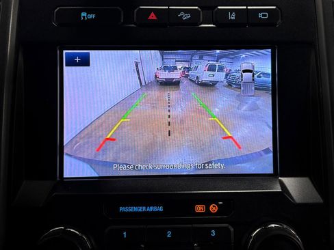 Used 2020 Ford F250 XLT w/ XLT Premium Package image 12