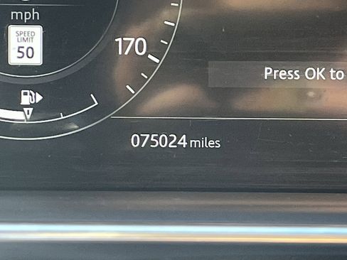 Used 2020 Land Rover Range Rover Long Wheelbase HSE image 12