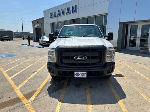 Used 2013 Ford F250 XL RWD image 2